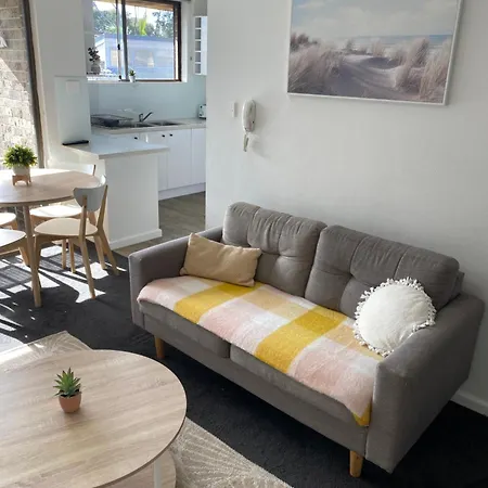 Central Cronulla Apartment Nestled In The Treetops Exterior photo